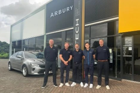 Say hello to Renault and Dacia at Arbury!